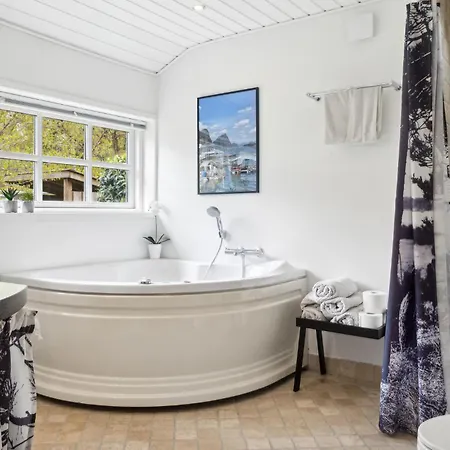 3 Bedroom Amazing In Vaeggerlose *