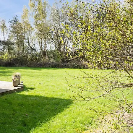 3 Bedroom Amazing In Vaeggerlose 別荘