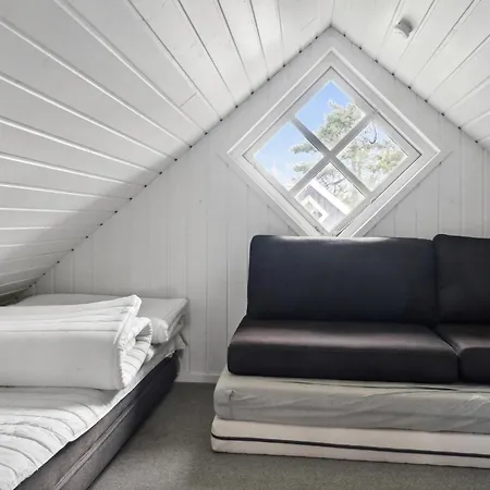 別荘 3 Bedroom Amazing In Vaeggerlose