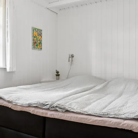 3 Bedroom Amazing In Vaeggerlose *